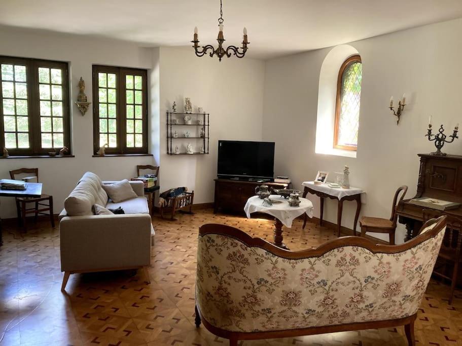 Bed and Breakfast La Forge De La Coudraie Pleugueneuc Екстер'єр фото